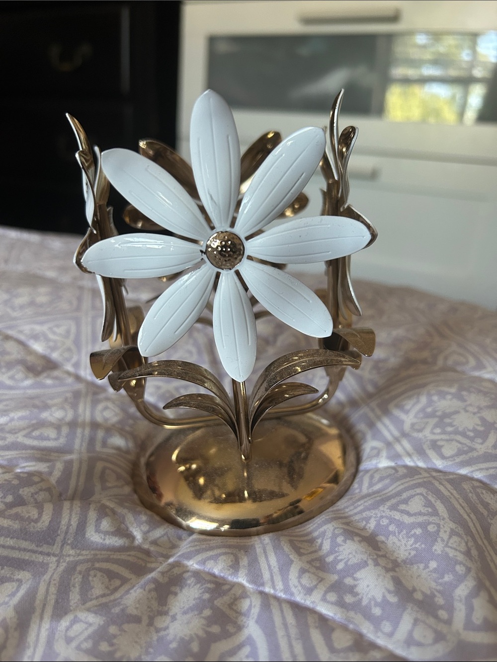 Bath & Body Works White & Gold Floral Single Wick Candle Holder